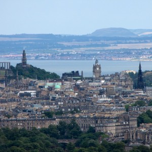 http://www.thinkgeoenergy.com/wp-content/uploads/2012/12/Edinburgh_Scotland_UK-300x300.jpg