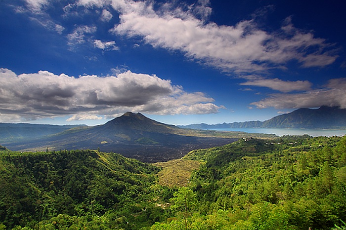Governor continues to oppose geothermal project in Bali