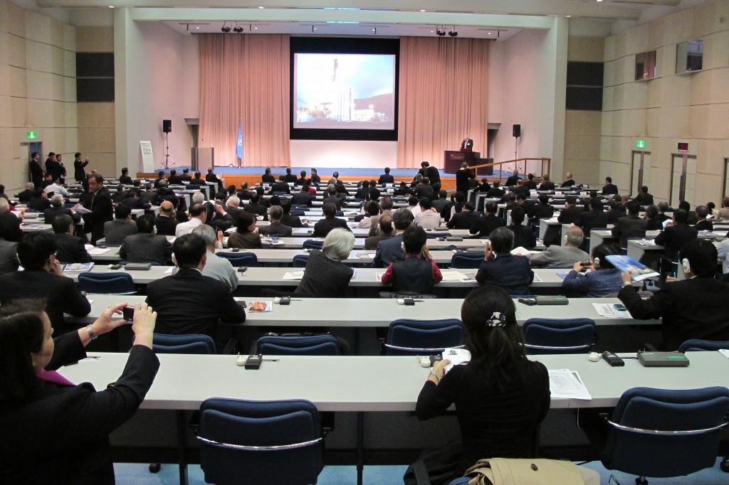 Icelandic Ambassador advocates geothermal energy use in Japan