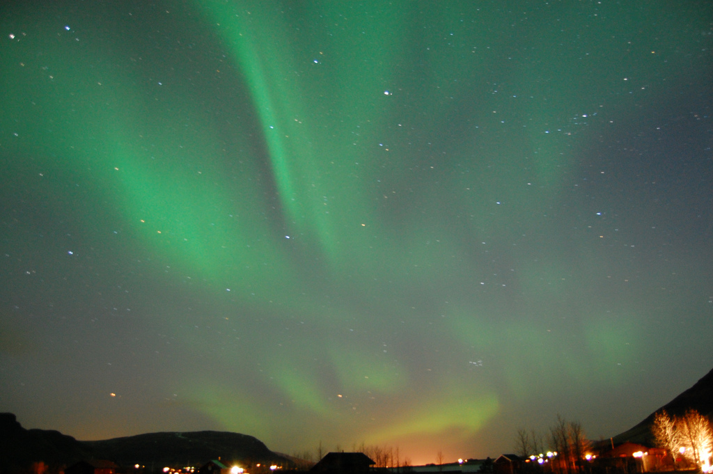 Geothermal power and cooling for data centres in Iceland