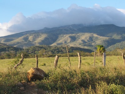 Opposition to open national parks to development in Costa Rica