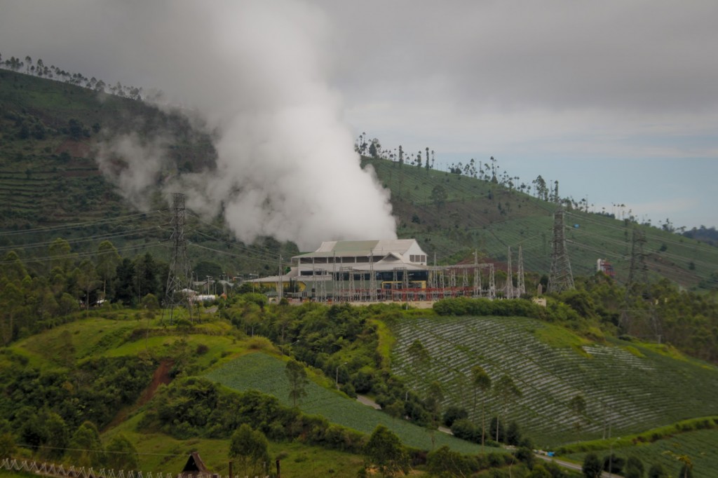 Video: Visit to Darajat geothermal plant by students of ITB