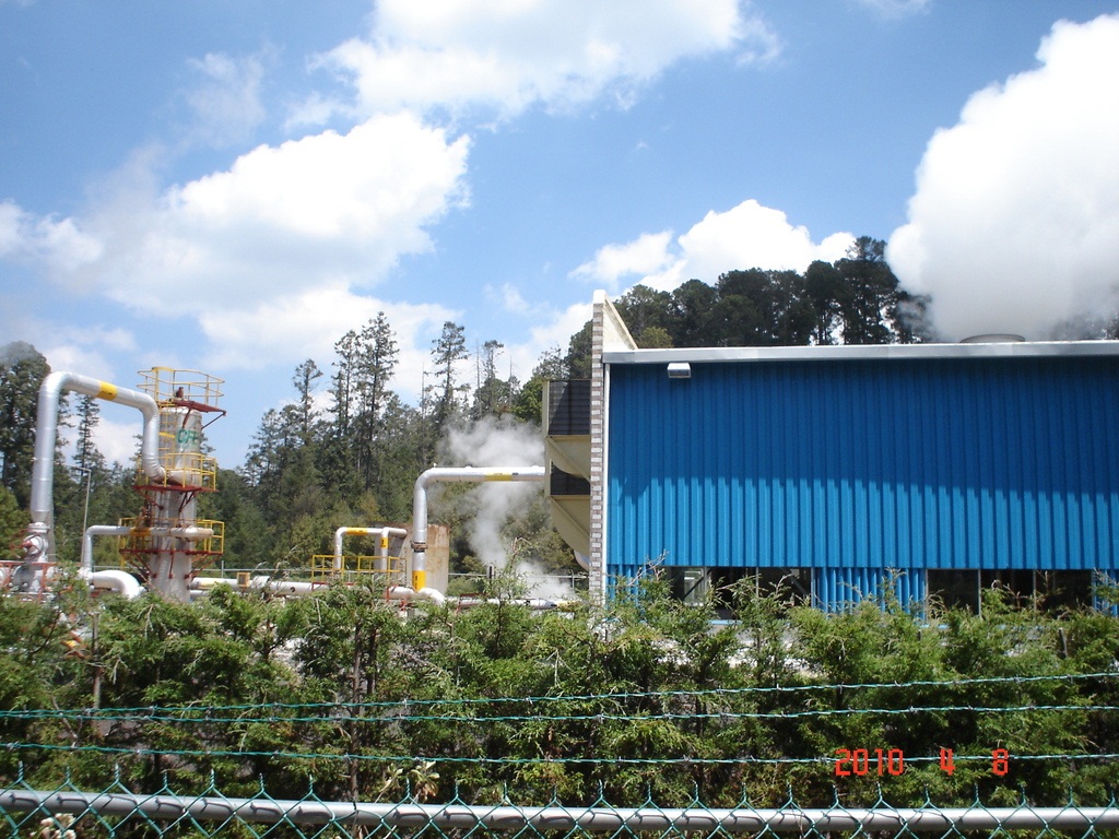 CFE plans large tenders for various projects until 2018, including geothermal