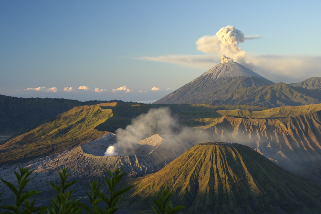 Indonesia working on five programs to achieve geothermal targets