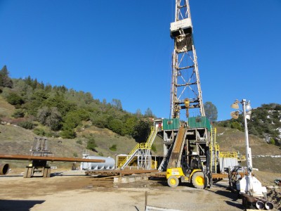 Research: drilling through hard rock with rocket technology