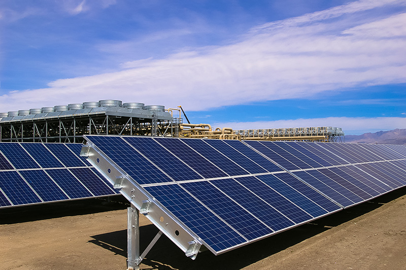 Video: Hybrid geothermal and solar power plant of Enel in U.S.