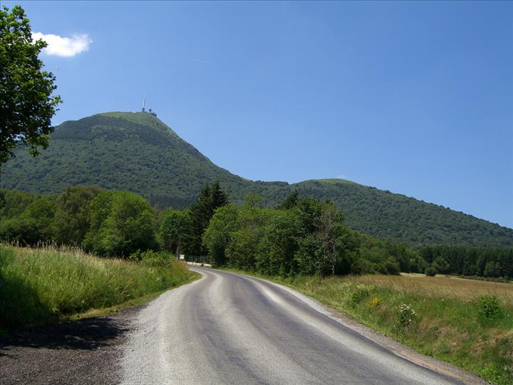 New permit for geothermal exploration in the Auvergne region, France