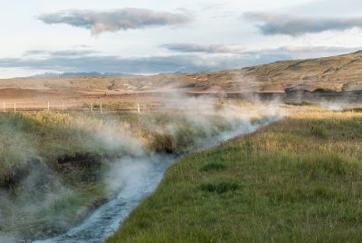 The unused potential of medium enthalpy geothermal resources in Iceland
