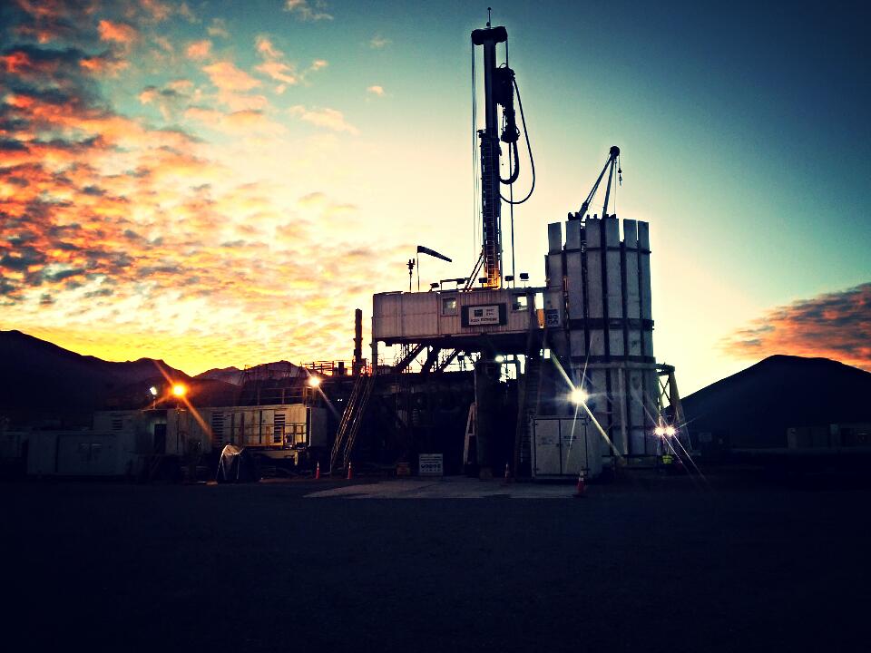 Petrevén drilling rig on site of the Cerro Pabellón project, Chile (source: Petrevén)