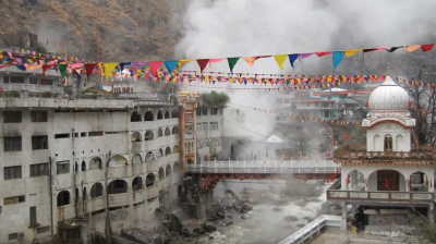 Video: Installing a small geothermal heating system in the Himalayas