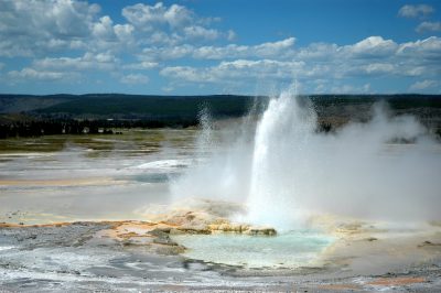 Cooling down a supervolcano and generate geothermal power – a possible win-win