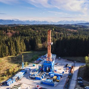 https://www.thinkgeoenergy.com/wp-content/uploads/2018/06/Daldrup-Bohranlage-DS10-Geretsried-300x300.jpg