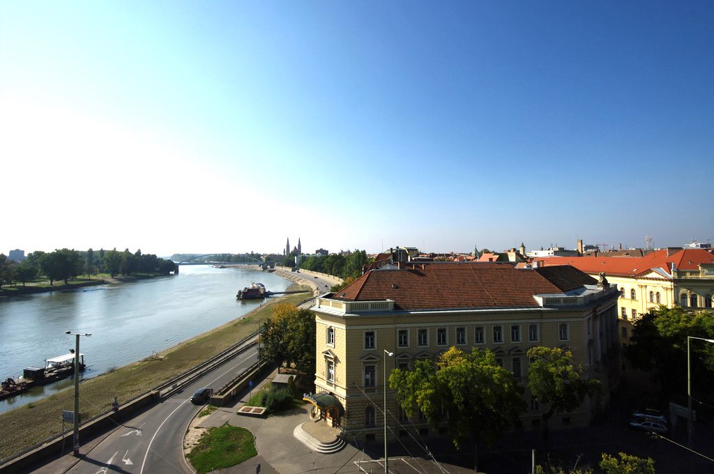 Ambitious large scale geothermal district heating project kicking off in Szeged, Hungary