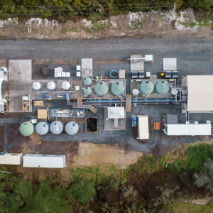https://www.thinkgeoenergy.com/wp-content/uploads/2019/12/Geo40_plant_droneview_s-300x300.png