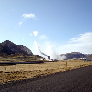 https://www.thinkgeoenergy.com/wp-content/uploads/2020/03/Hellisheidi_geothermal_plant_side-300x300.jpg