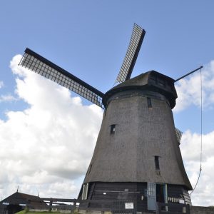 https://www.thinkgeoenergy.com/wp-content/uploads/2021/08/Holland-300x300.jpg