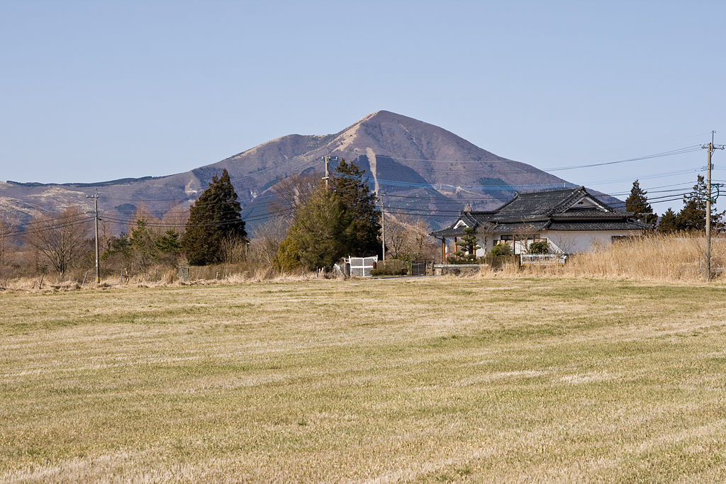 Supermarket founder pushing geothermal development in Japan