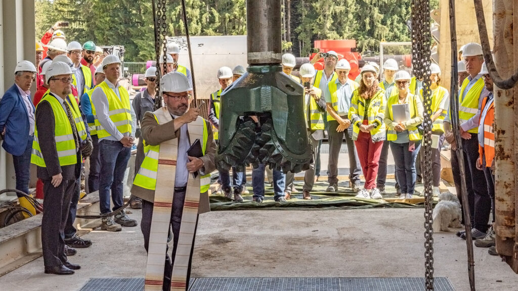 Drilling starts for first commercial Eavor-Loop in Geretsried, Germany