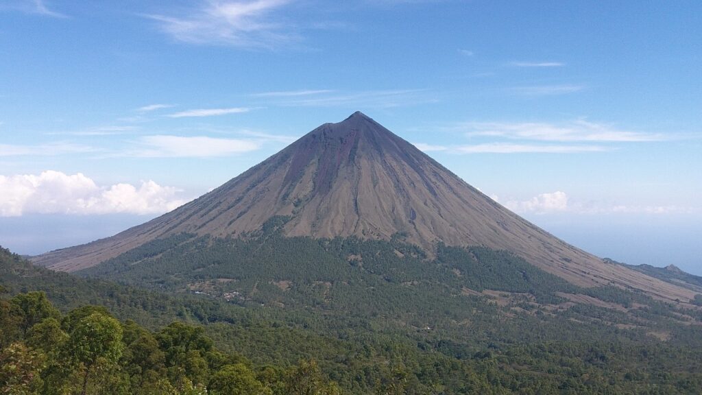 Tender announced for 46-MW Nage geothermal working site in Indonesia