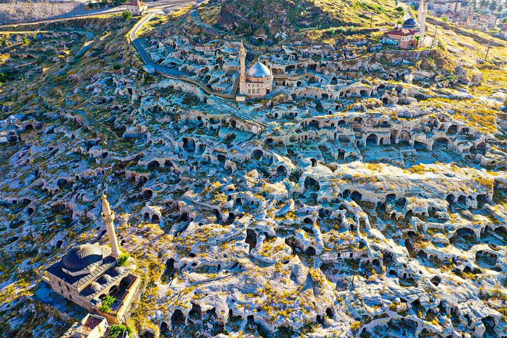 Officials in Nevsehir, Türkiye discuss the use of geothermal resources