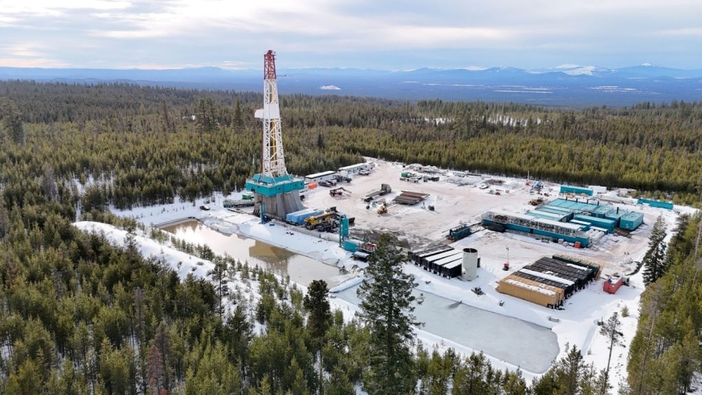 Operaciones de perforación geotérmica de Mazama Energy en Newberry, Oregón (fuente: Mazama Energy)