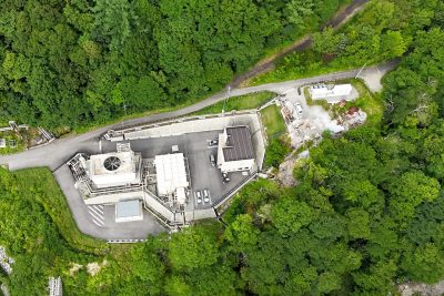 Nakao geothermal plant unites energy and hot springs