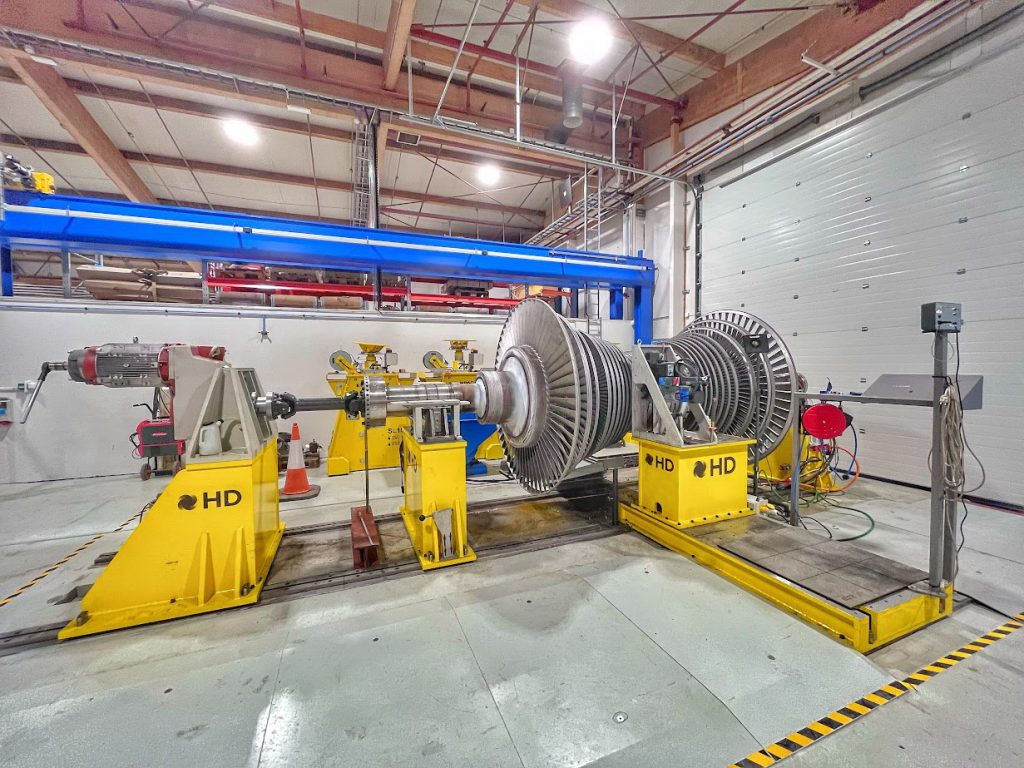 Torno de rotor de turbina (fuente: HD)