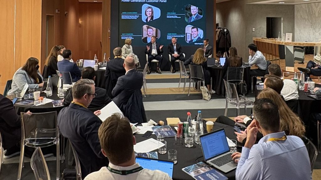 El director ejecutivo de CTR, Rod Colwell, habla en la reunión anual de Baker Hughes en Florencia, Italia (fuente: Rod Colwell vía LinkedIn)